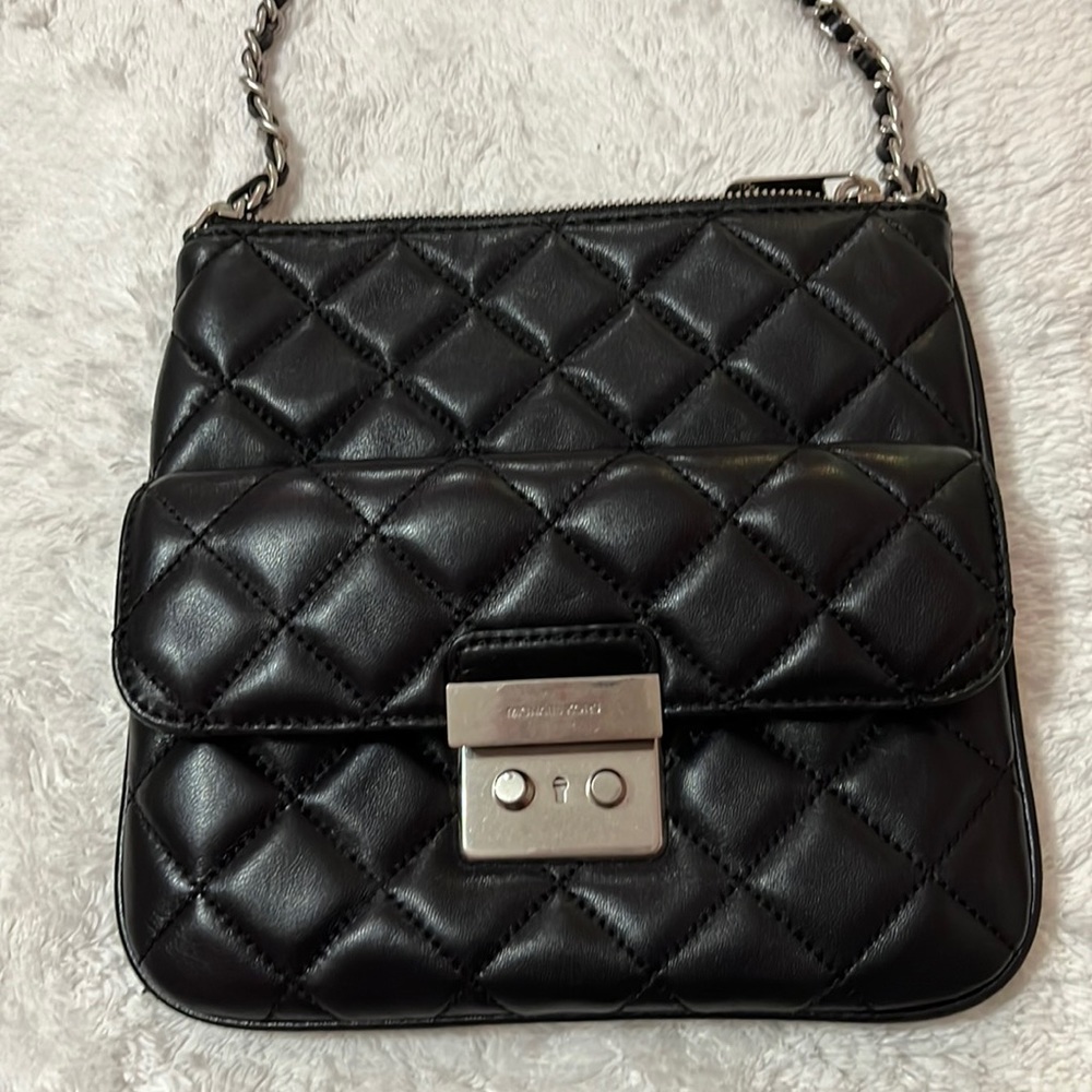 Michael Kors quilted crossbody. Barely used.